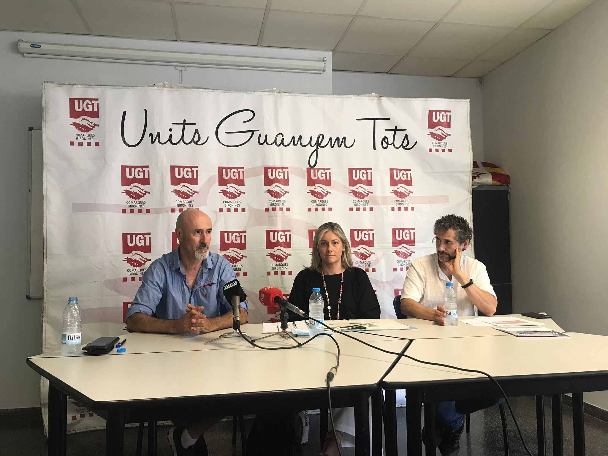 Quim Casas, Sílvia Quevedo i Maxi Rica a la roda de premsa