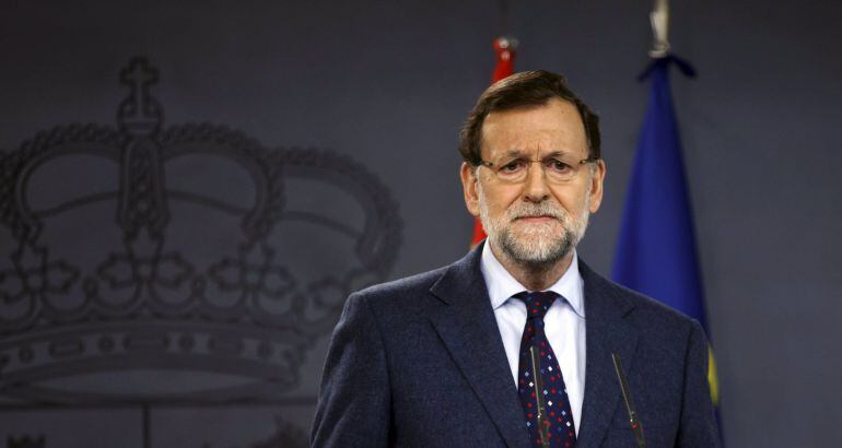 Spanish Prime Minister Mariano Rajoy attend a joint news conference with European Council President Donald Tusk (not pictured) at Moncloa palace in Madrid March 31, 2015. REUTERS/Juan Medina
