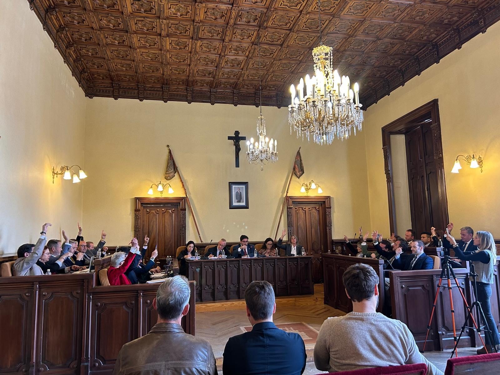 Votación en el pleno de octubre./Ayto de Ávila