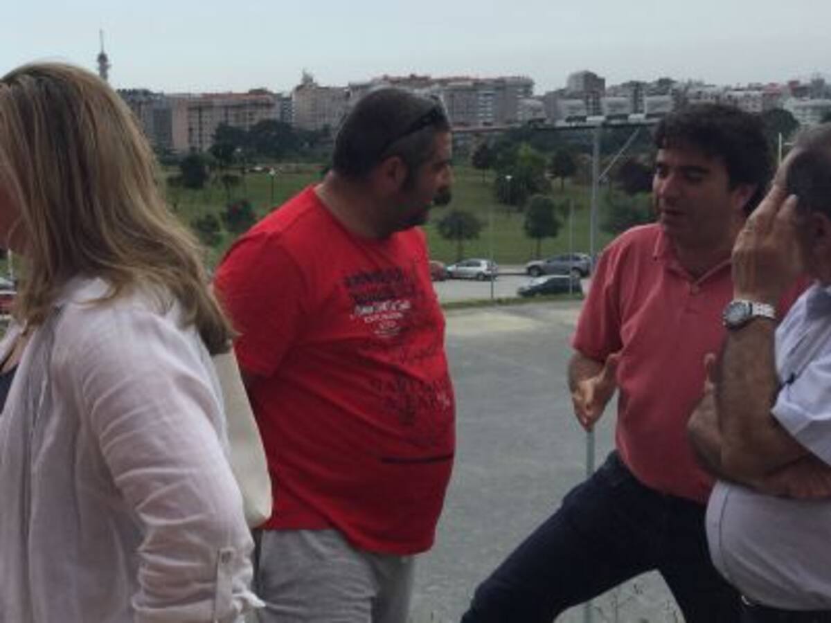 El PP denuncia falta de luz y mantenimiento en el campo de fútbol de Eirís