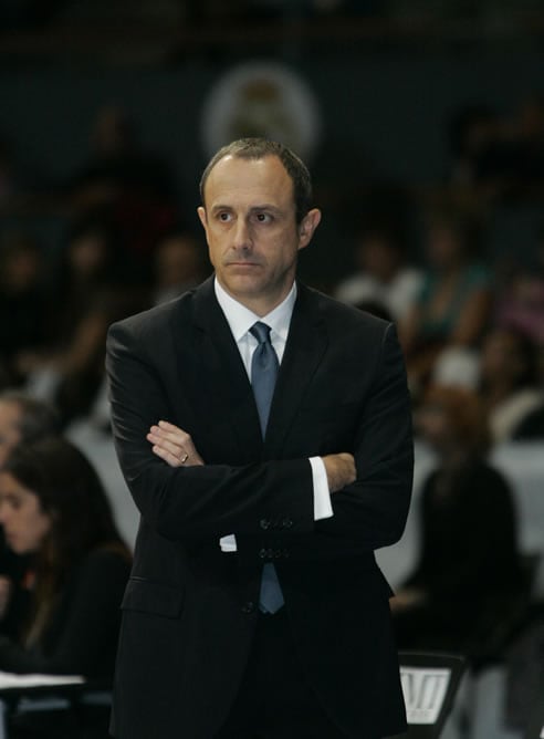 Ettore Messina, entrenador del Real Madrid, con gesto serio