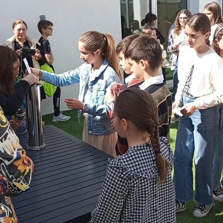 Cápsula del tiempo en la sala joven de Caudete