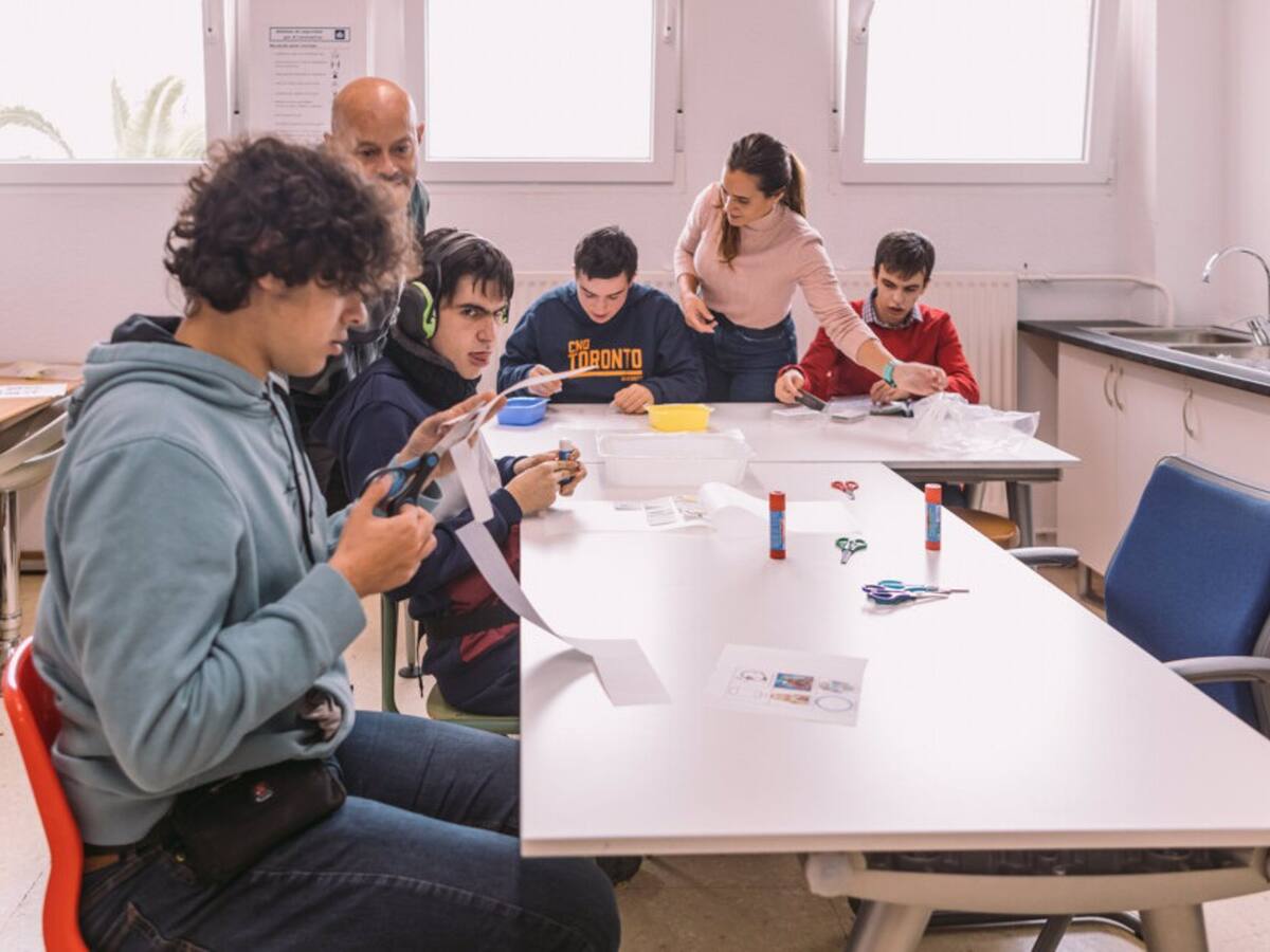 Autismo España recuerda que la violencia "no forma parte del TEA" tras la agresión en el Instituto de Jerez