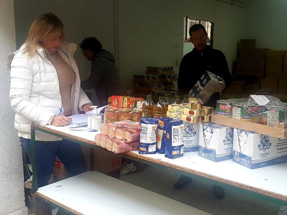 600 familias de la capital se benefician del programa de reparto de alimentos del Gobierno