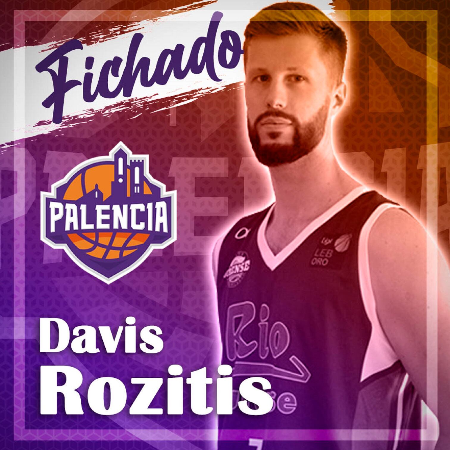 El pívot Davis Rozitis