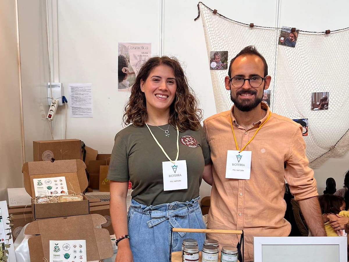 De Benidorm a una aldea de Galicia: el cambio de vida de Zaira y Juan Carlos