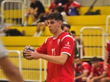 Balonmano Nava incorpora al madrileño Mario Nevado