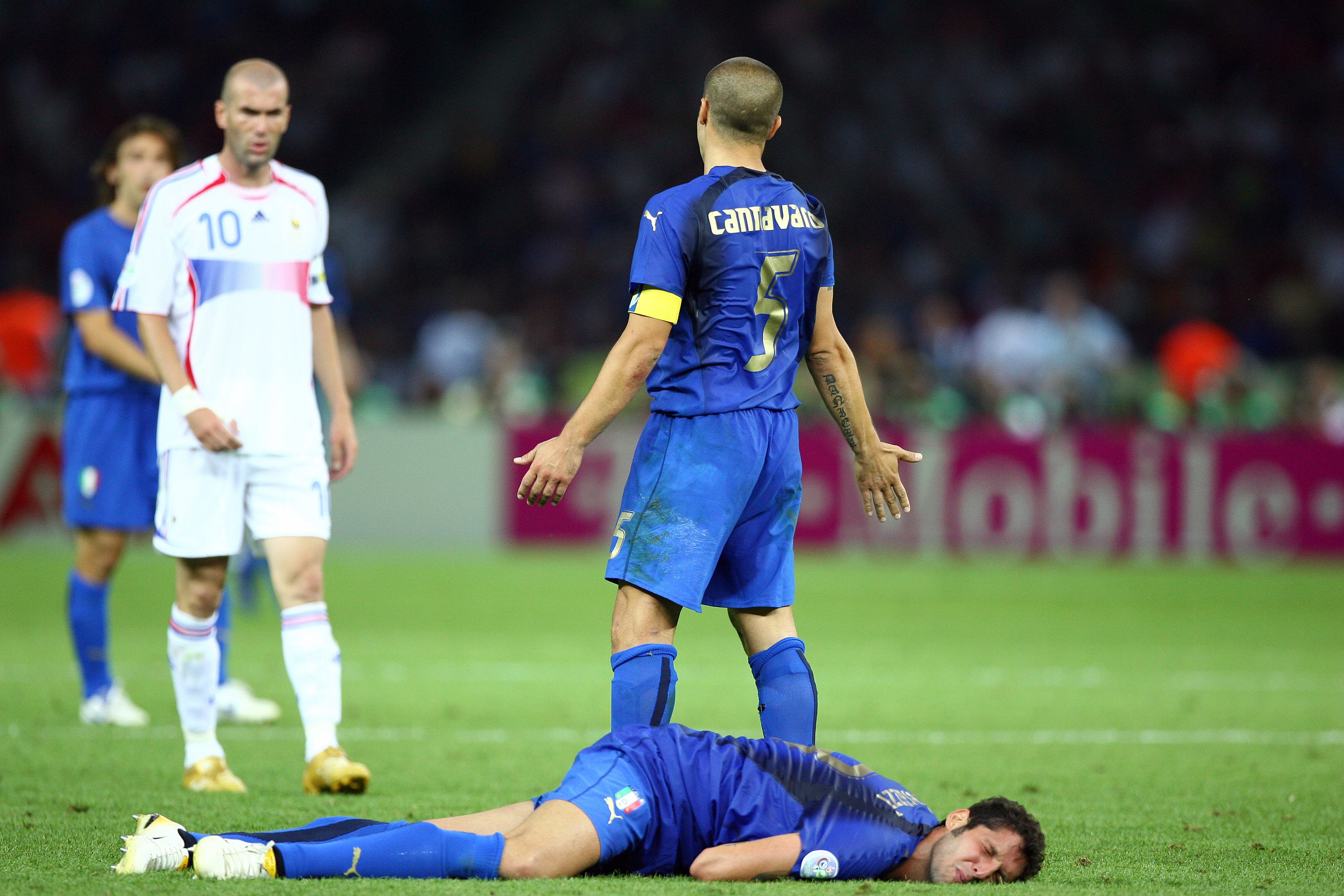 Cannavaro pide explicaciones por el &#039;cabezazo&#039; de Zidane sobre Materazzi en la final de la Copa del Mundo de 2006