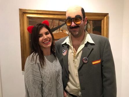 Carlos Abengózar, pregonero de Carnavalcázar 2018, y Alicia Anaya, delegada de SER Alcázar