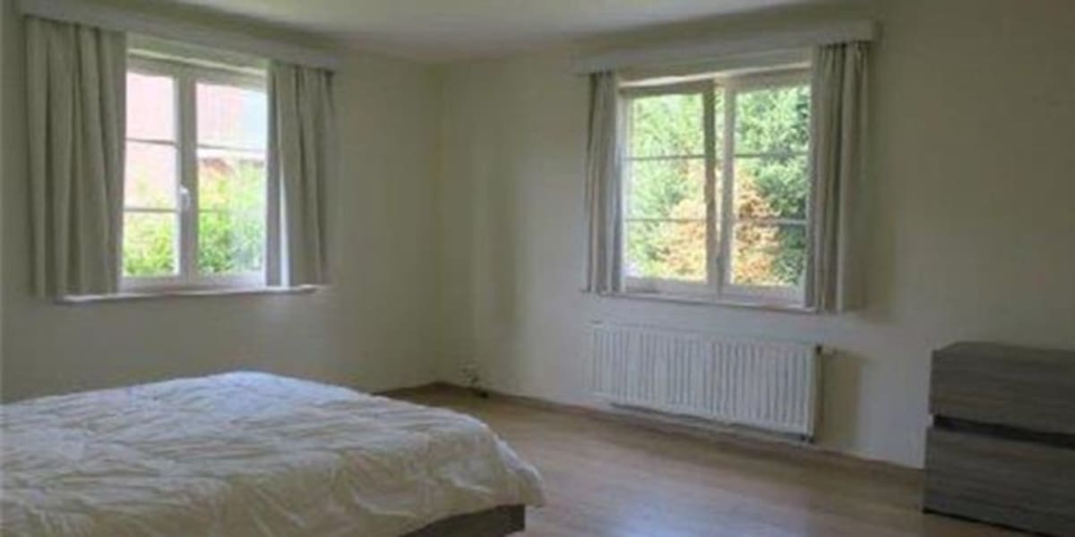 Uno de los dormitorios de la casa.