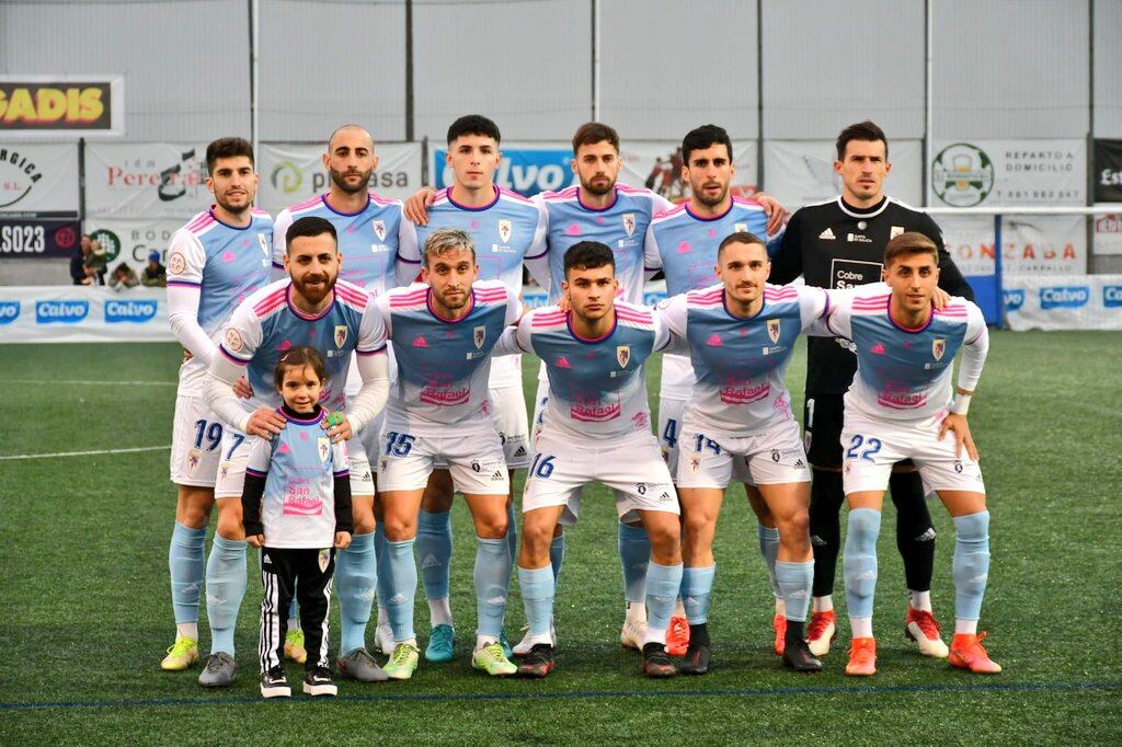 Once de la SD Compostela en As Eiroas ante el Bergantiños