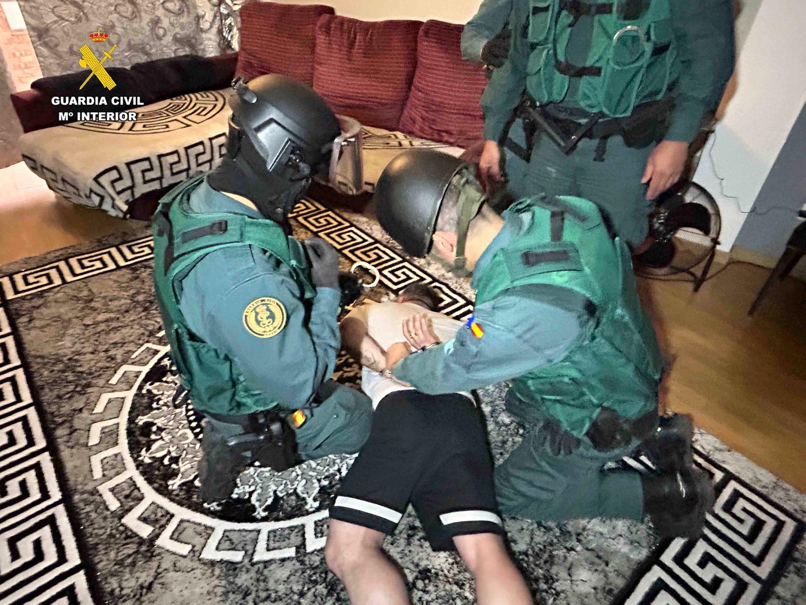 Desmantelado un punto de venta de heroína y una narcosala en un edificio ocupado en Lardero (LaRioja)