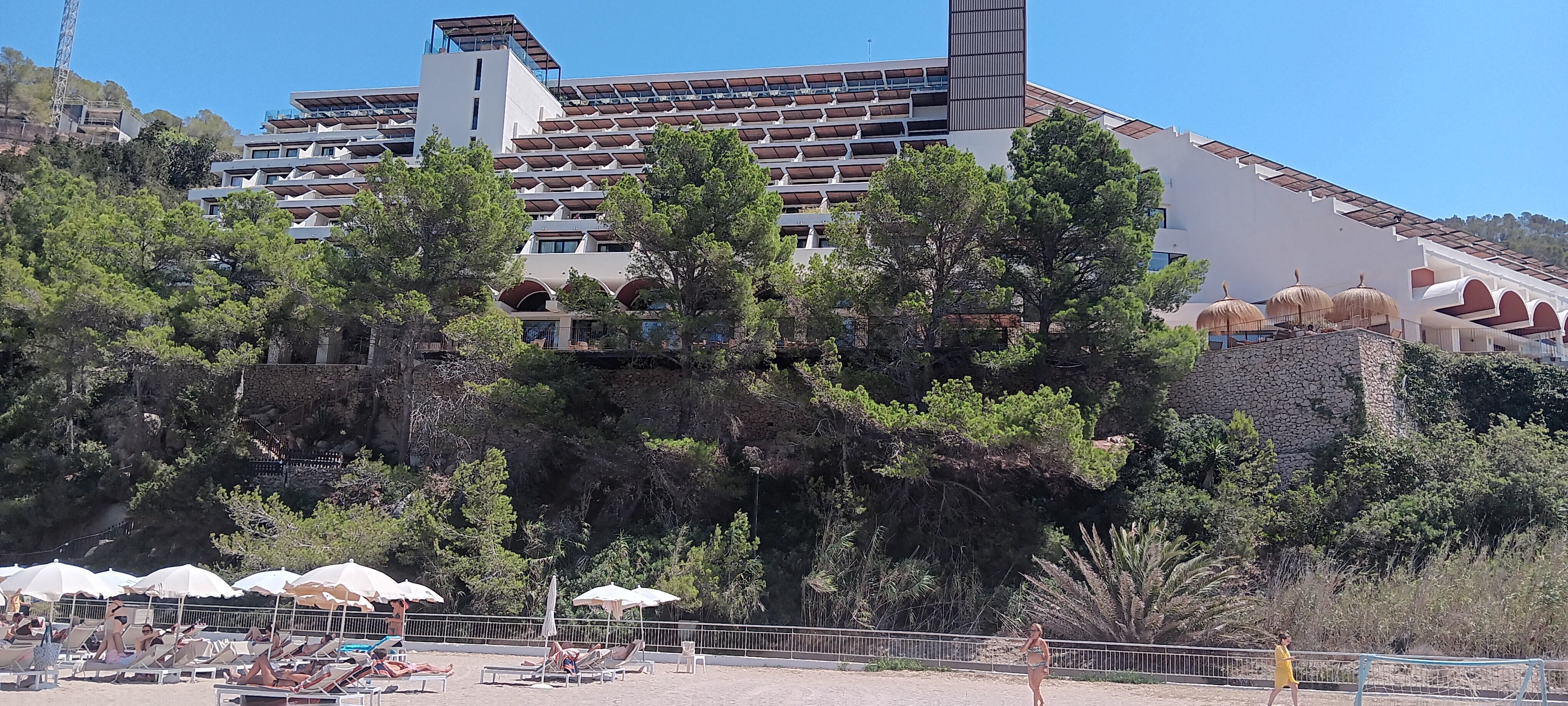 Imagen de un hotel en la zona norte de Ibiza