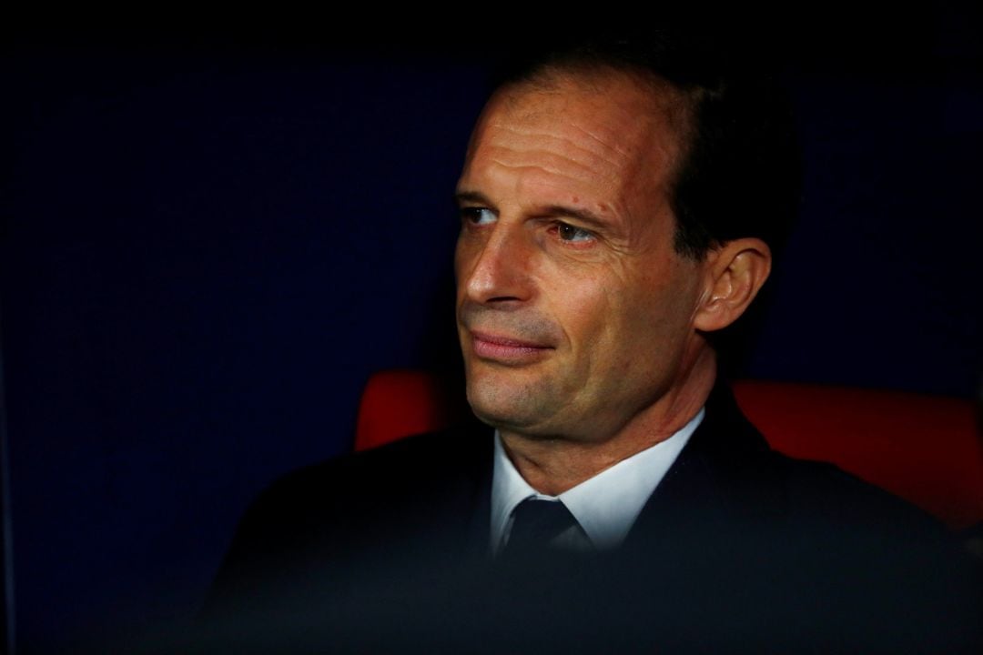 Allegri minutos antes del comienzo del partido de Champions