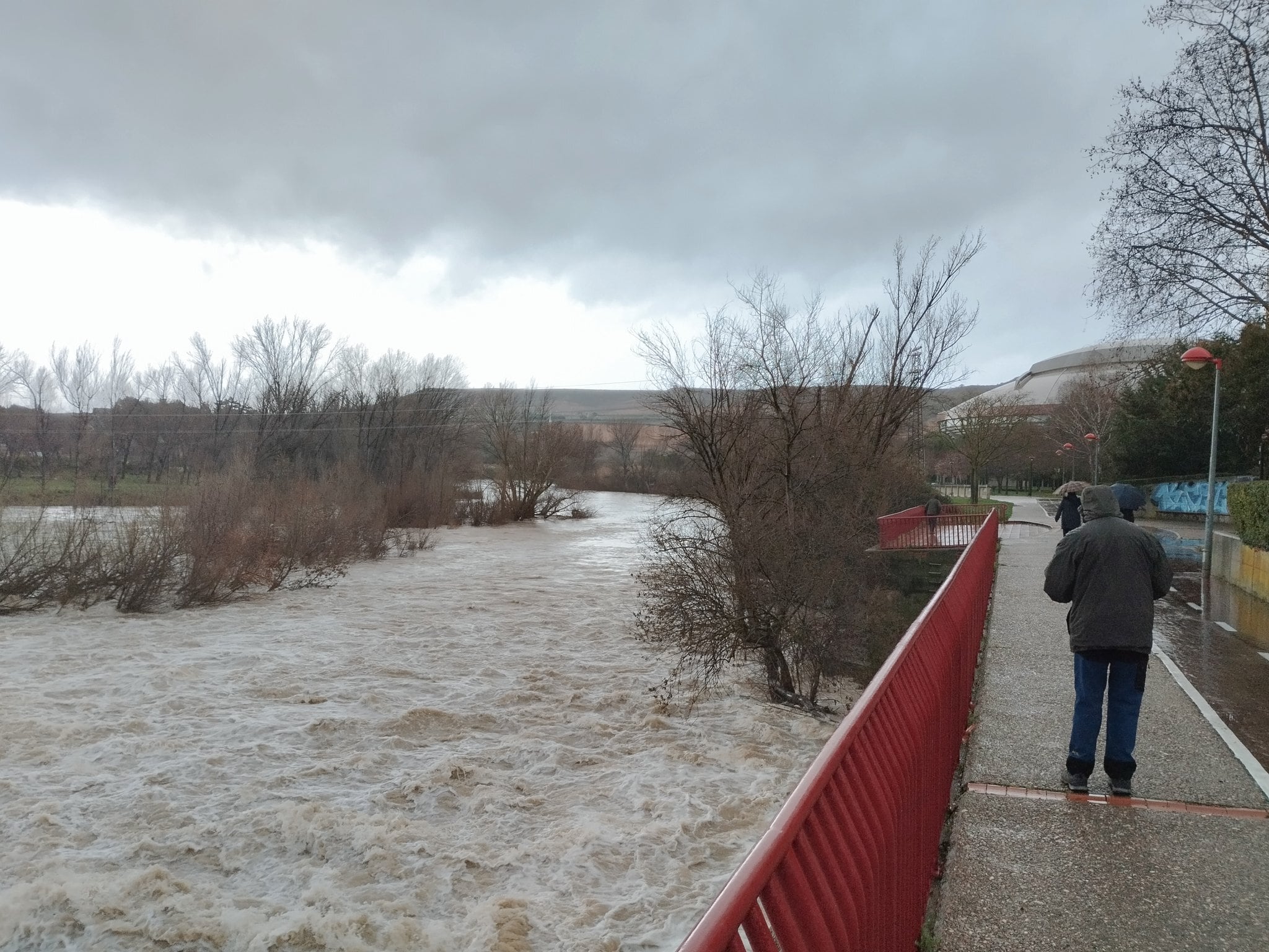 Río Ebro a su paso por Logroño.