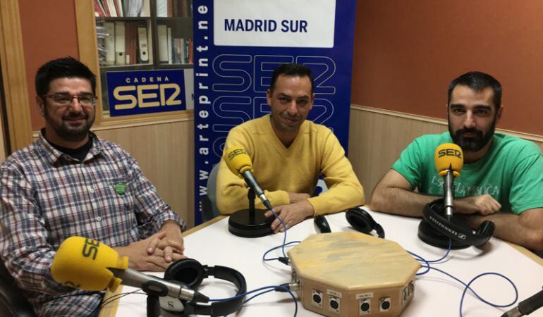 Álvaro Gómez (PSOE), José Manuel Zarzoso (PP) y Alejandro Álvarez (Ganar Fuenlabrada)