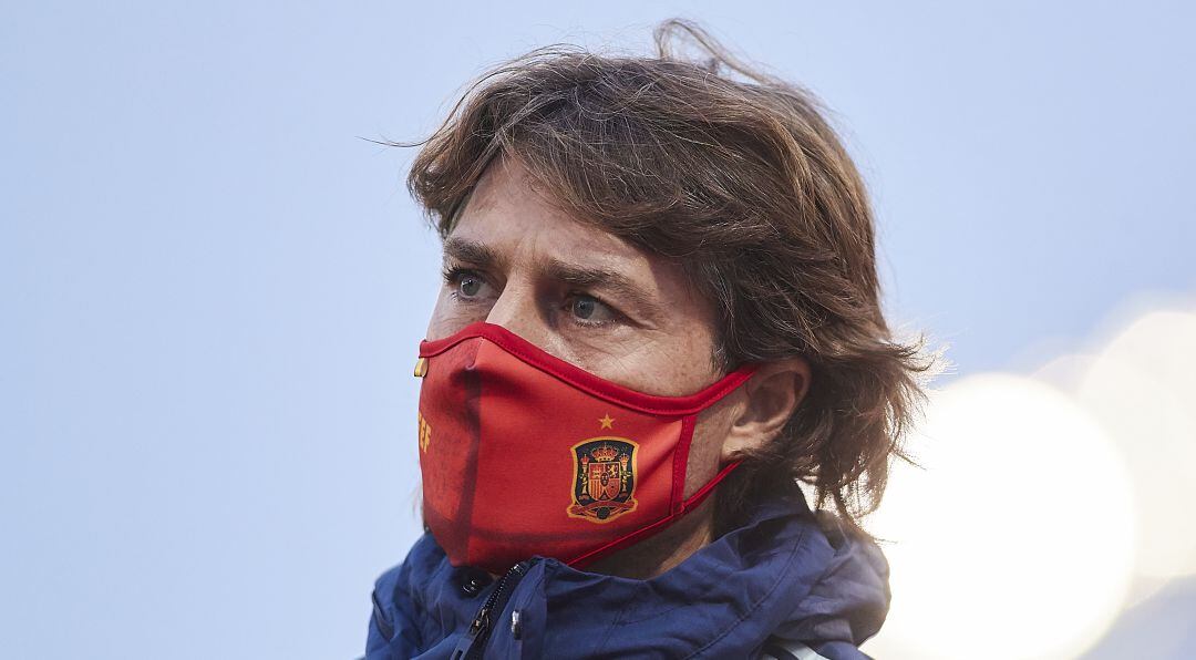 Julen Guerrero, asistant coach of Spain U21 looks on during the UEFA Euro Under 21 Qualifier match between Spain U21 and Faroe Islands U21 at Estadio Antonio Lorenzo Cuevas on November 12, 2020 in Marbella, Spain.