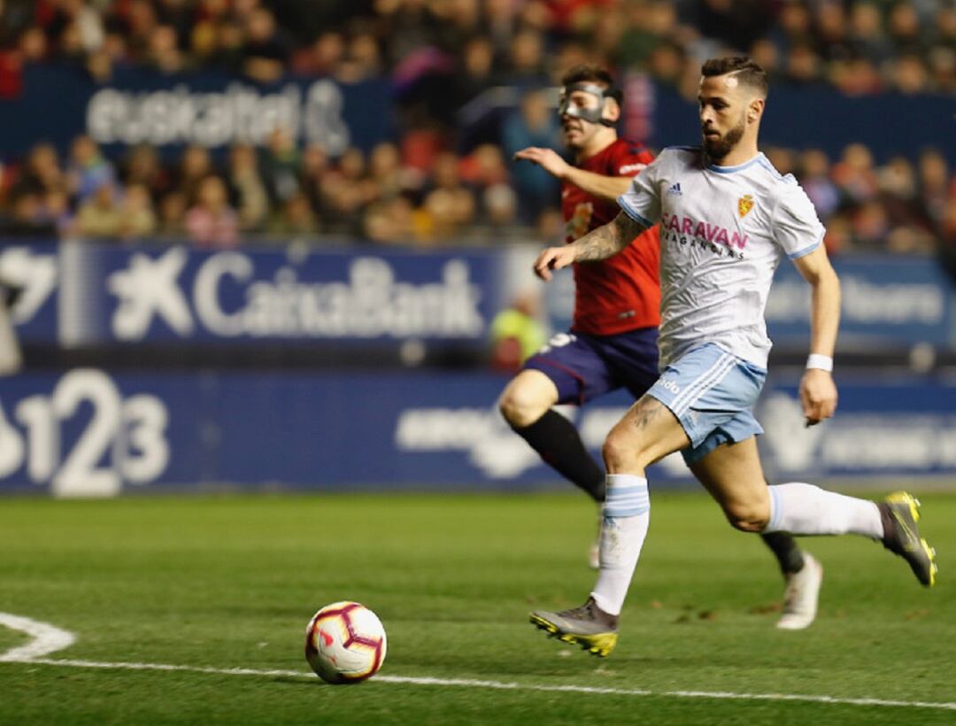 Álvaro tuvo en sus botas el gol del empate en El Sadar