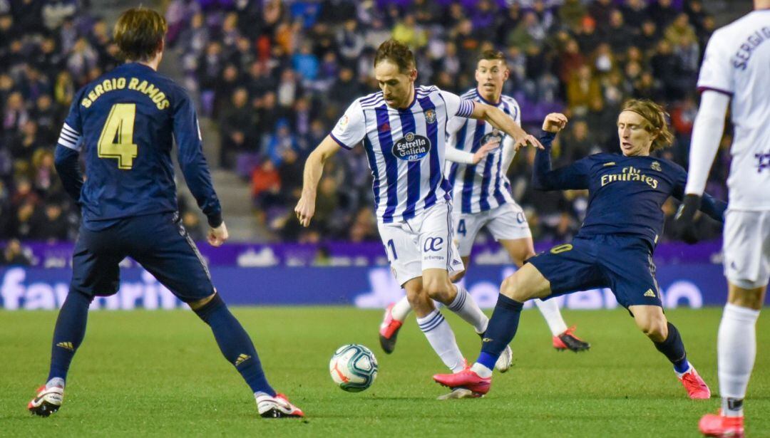 Míchel ante Modric y Sergio Ramos