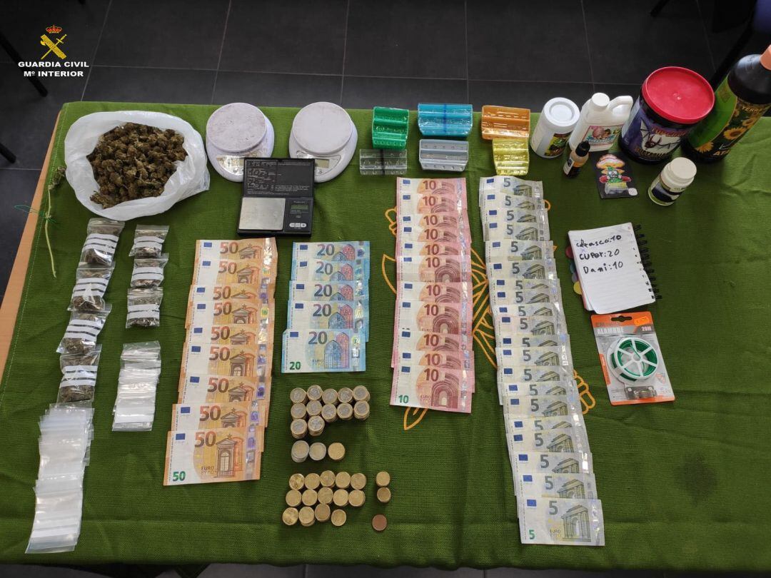 Efectos intervenidos por la Guardia Civil