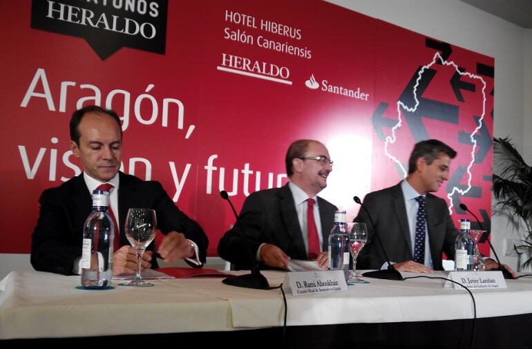 Javier Lambán, en el desayuno organizado por Heraldo y el Banco Santander