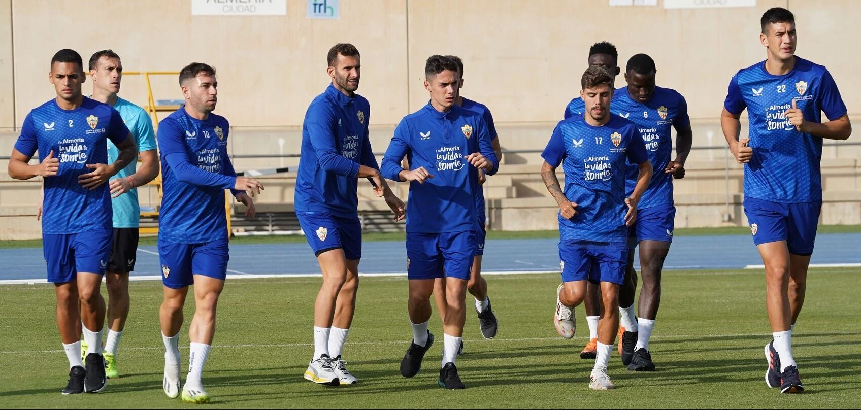 El Almería está en manos de sus profesionales.