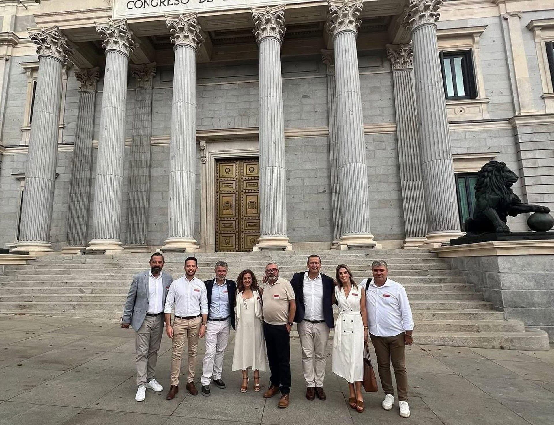 Miembros del PSOE de Málaga visitan el Congreso de los Diputados