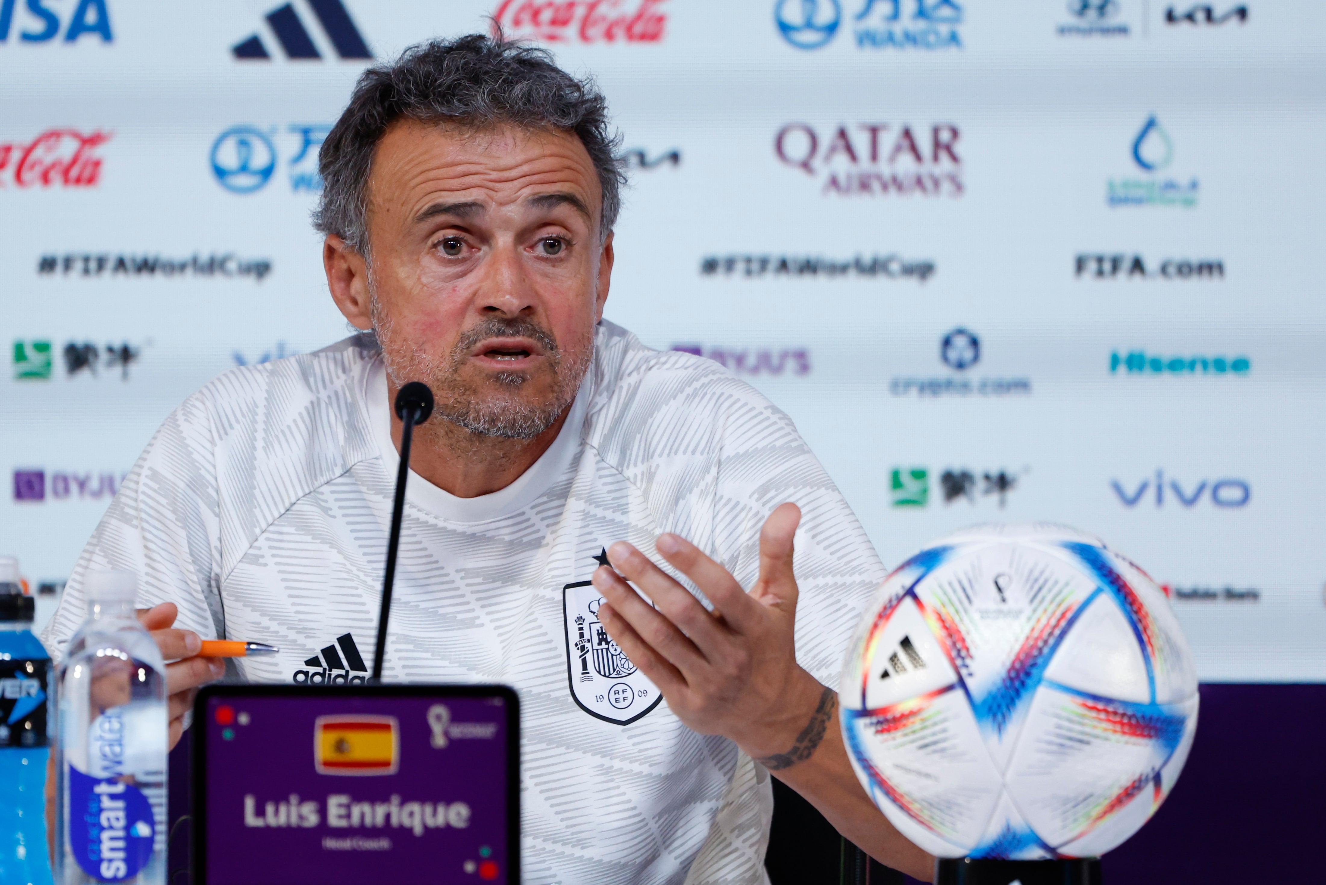 El seleccionador nacional Luis Enrique durante la rueda de prensa de este miércoles en Doha