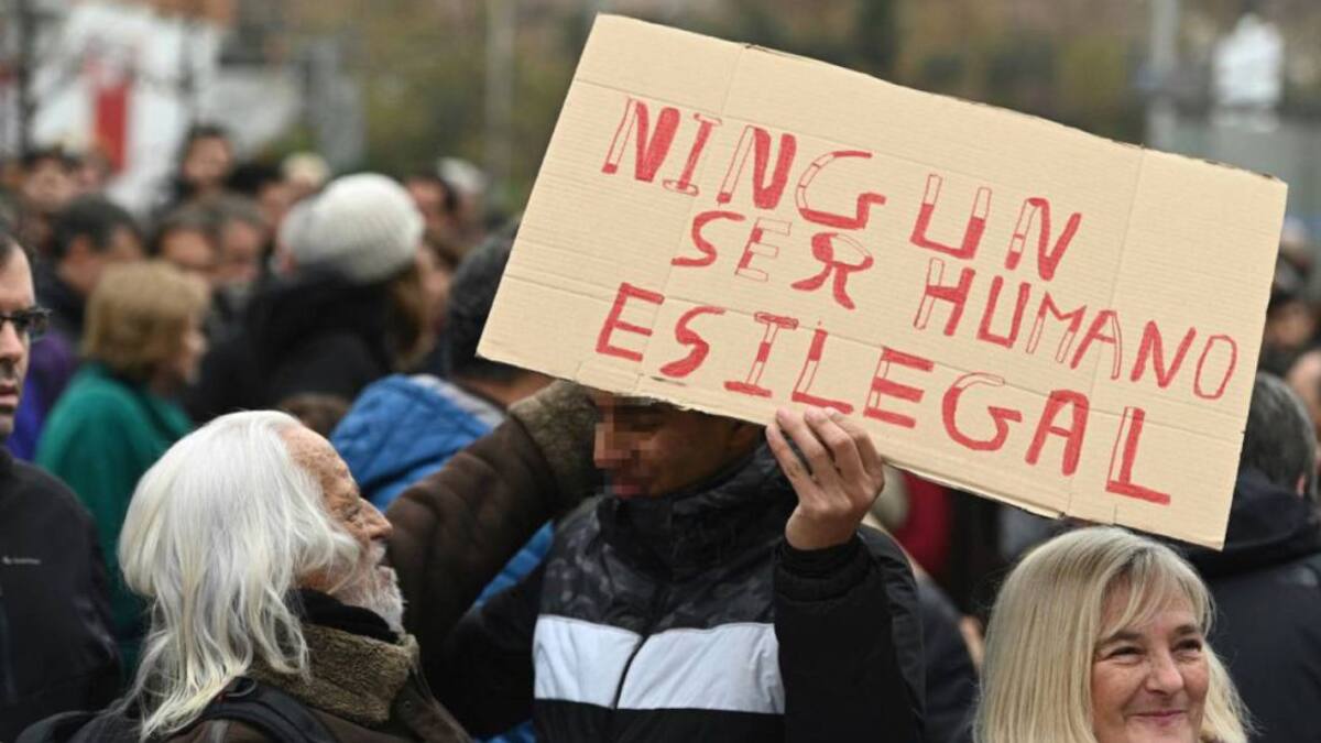 Entrevista a Fina Santiago, consellera d'Afers Socials (7 de noviembre)