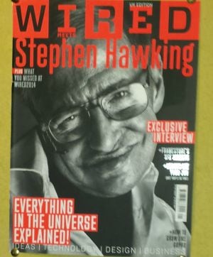 Portada que la revista &quot;Wired&quot; dedicó al famoso cosmólogo y divulgador científico Stephen Hawking y que está en la puerta de entrada de su despacho en la Universidad de Cambridge.