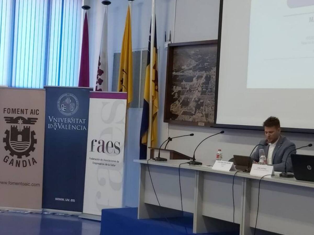 Faes impulsa una comisión de trabajo con el Gobierno de Gandia, la oposición y los agentes sociales