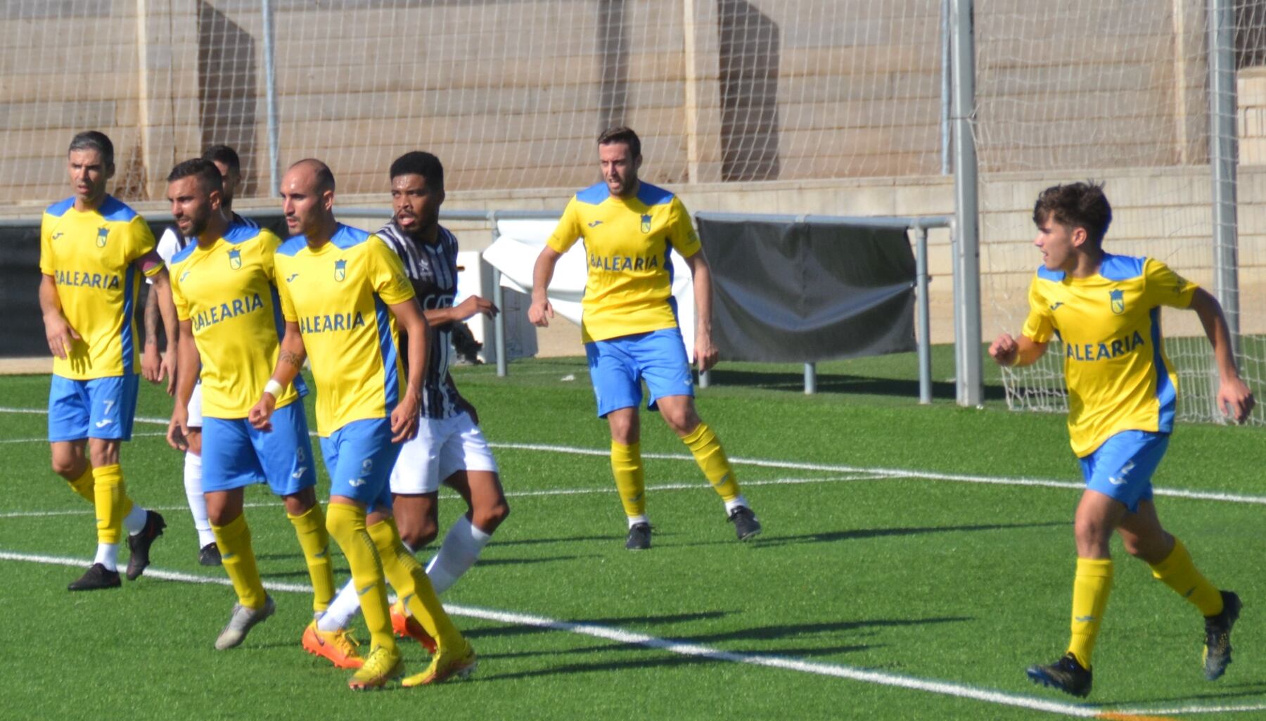 Jugadores del Dénia durante un partido.