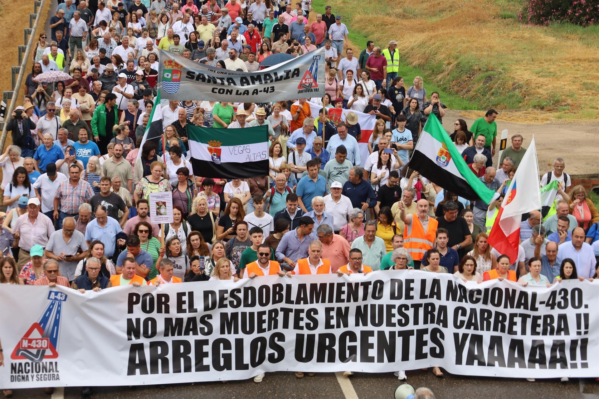 Manifestación por la conversión de la N-430 en autovía
