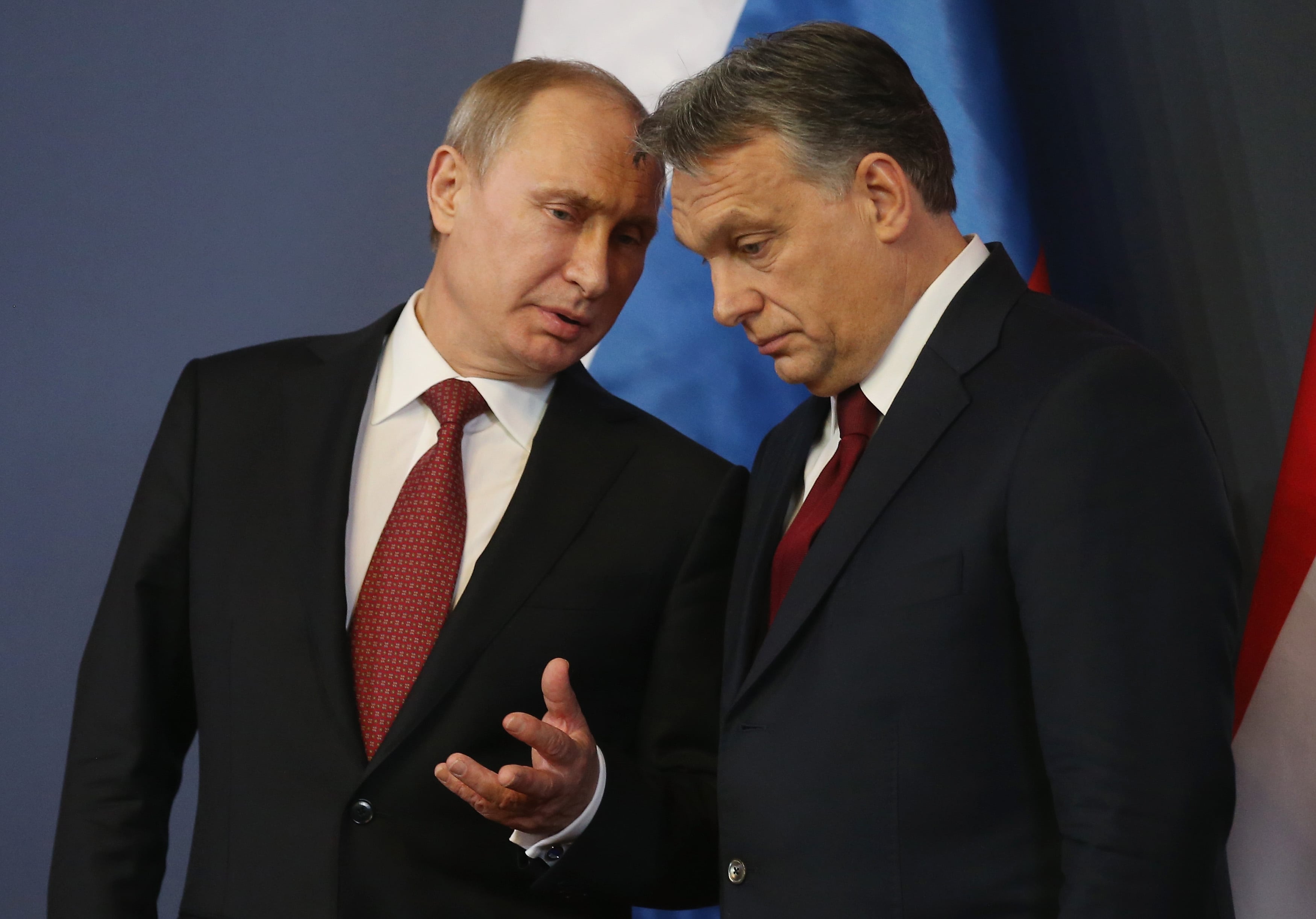 El presidente de Rusia, Vladimir Putin, y el mandatario de Hungría, Víktor Orbán.