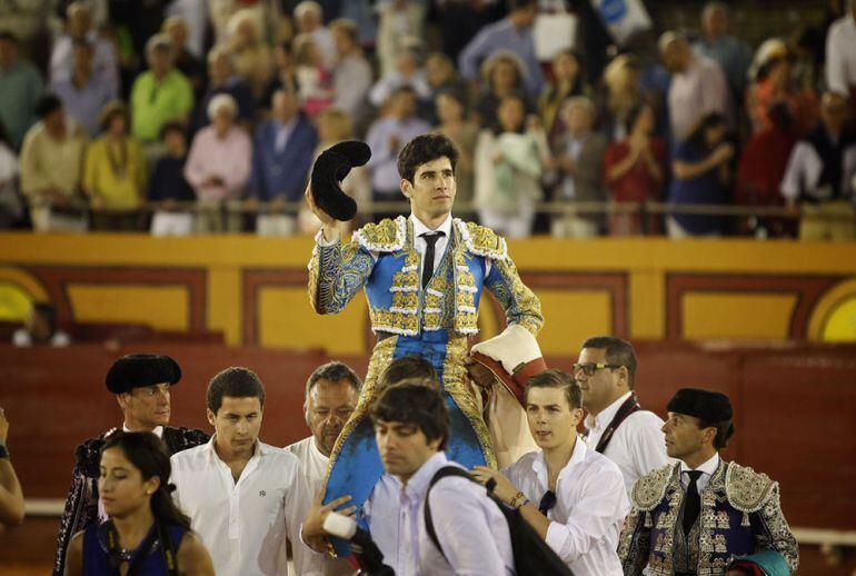 López Simón a hombros en Algeciras