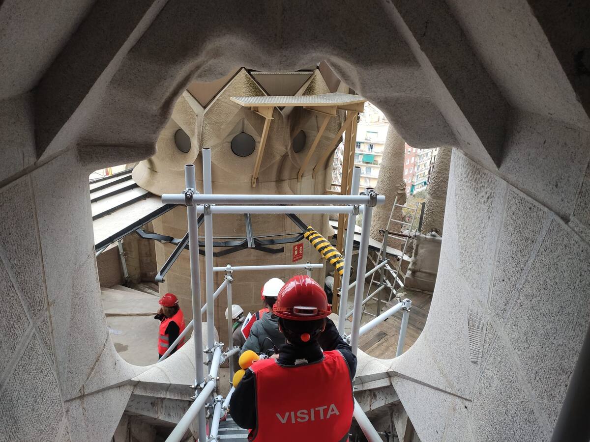 Darrere les obres de la Sagrada Família: noves dates, ofertes de multinacionals i racons tancats al públic