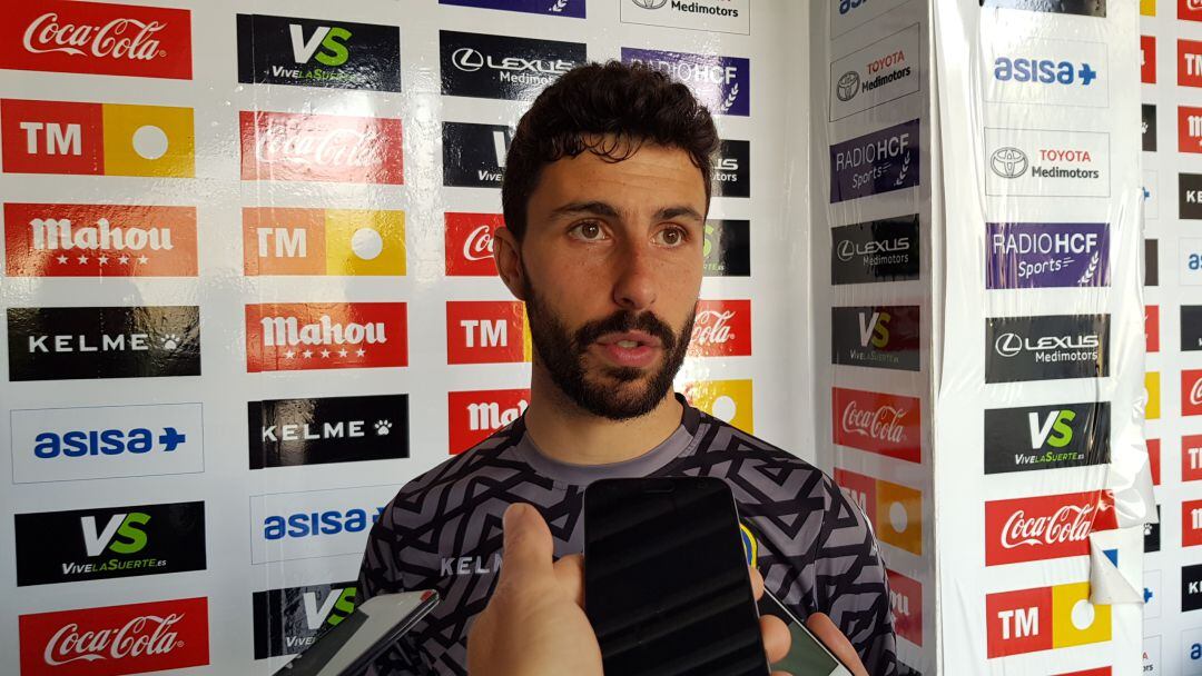 Diego Benito, en la zona mixta del Rico Pérez