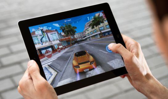 Los vdeojuegos para tablet tienen cada día prestaciones gráficas más altas y los de conducción prestan mucha atención a este aspecto