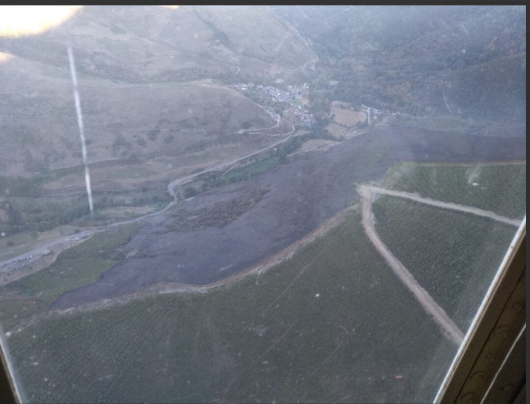 Imagen aérea del incendio de Chano