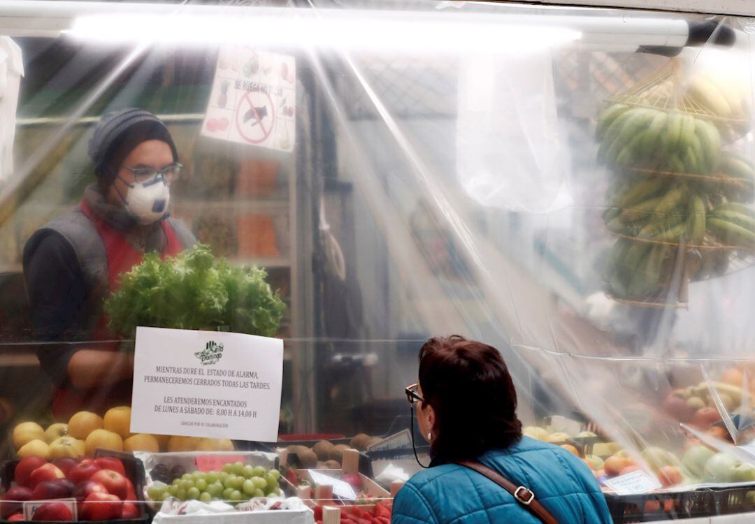 Crean redes solidarias de ayuda en los barrios de Bilbao