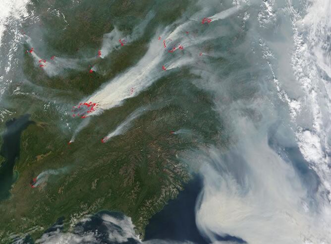 Las imágenes de la NASA muestran los incendios que asolan Rusia / NASA.GOV