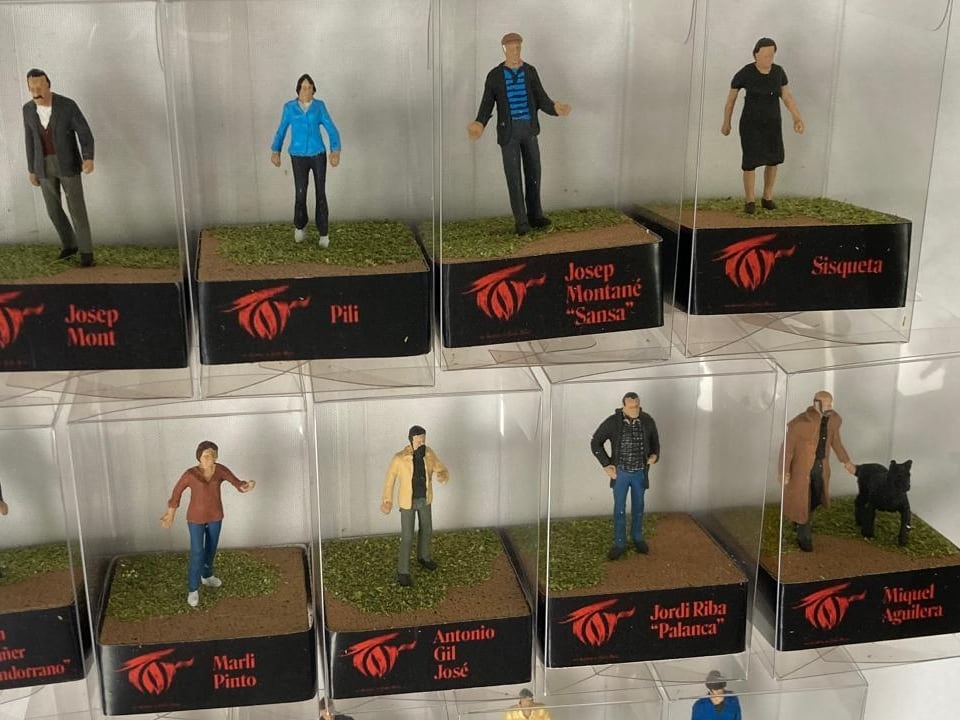 TRUE CRIME FACTORY: Col·lecció completa de figuretes de la maqueta amb els personatges de la sèrie Tor