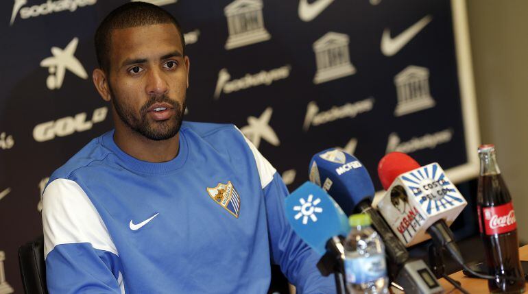 Tissone, en su comparecencia ante los medios en el estadio de atletismo