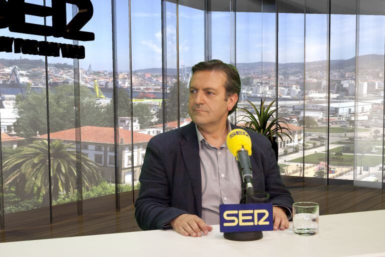 El número 1 al Congreso del BNG abrió las entrevistas electorales en Radio Vigo