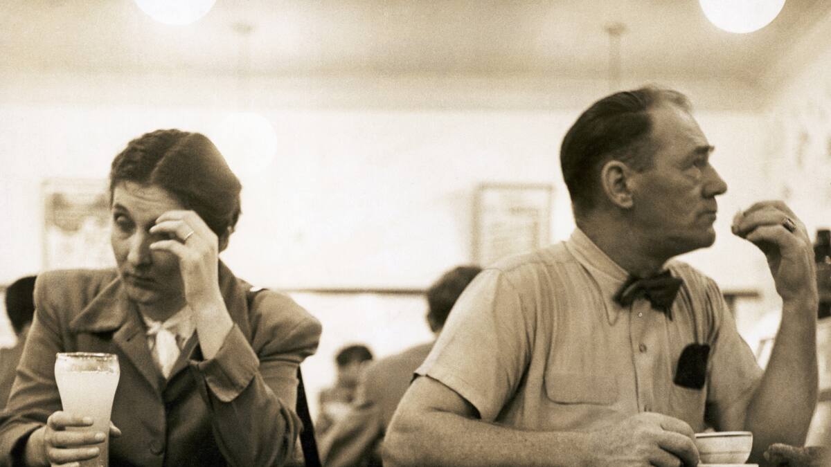 ¿Nos da miedo comer solos?