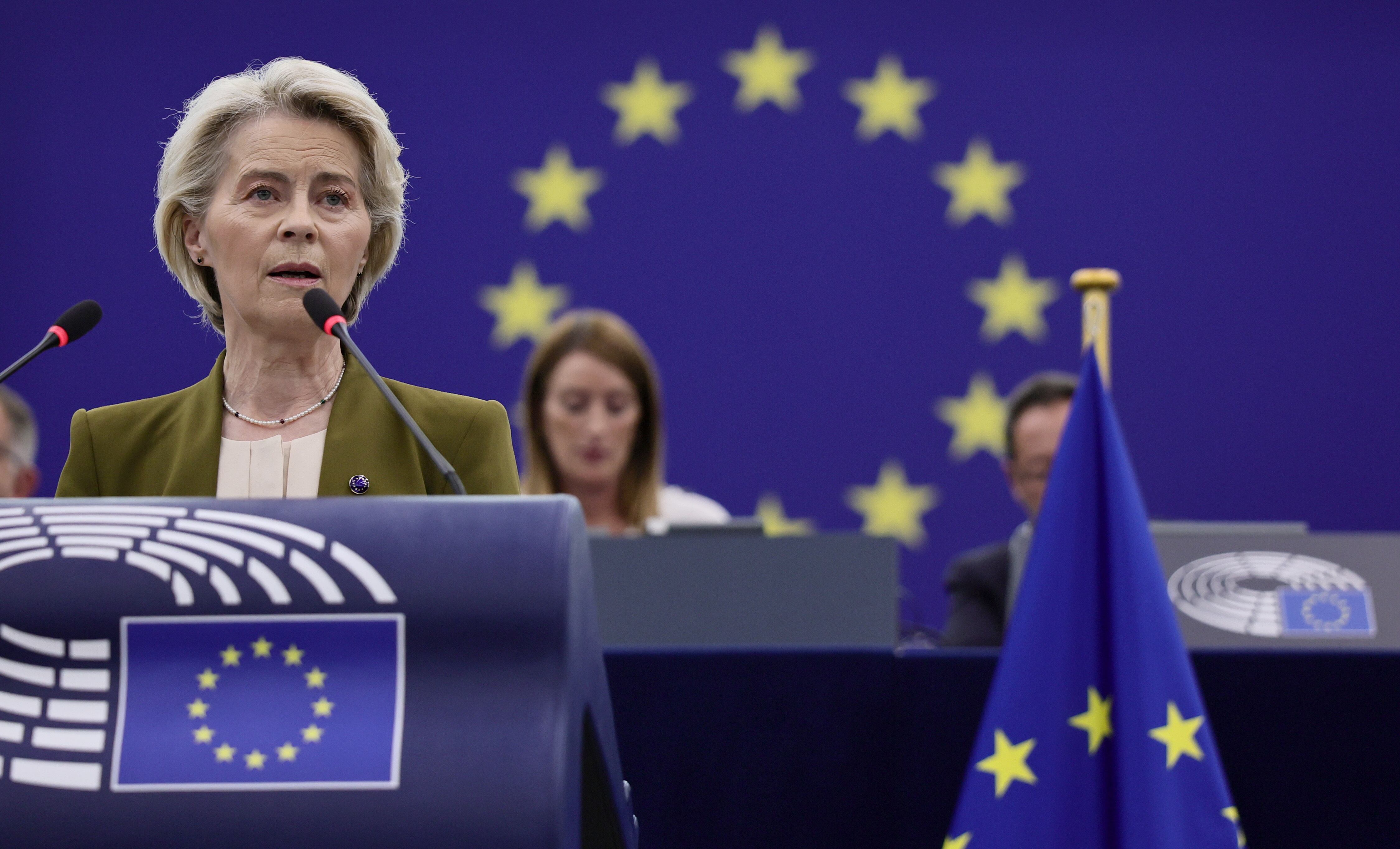 Ursula von der Leyen comparece en el Parlamento Europeo.
