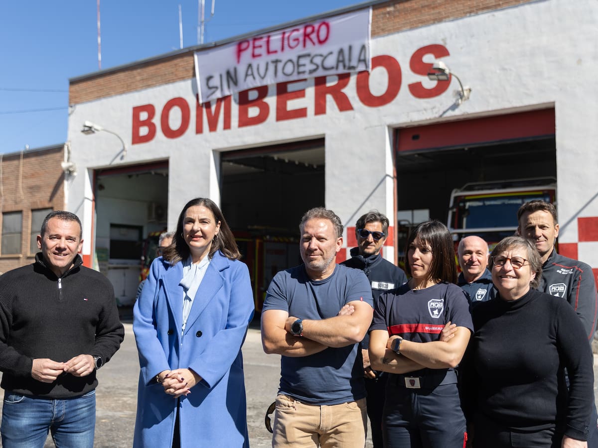El PSOE exige en Caravaca, a López Miras, que dote a los bomberos de los medios necesarios para garantizar la seguridad de las personas