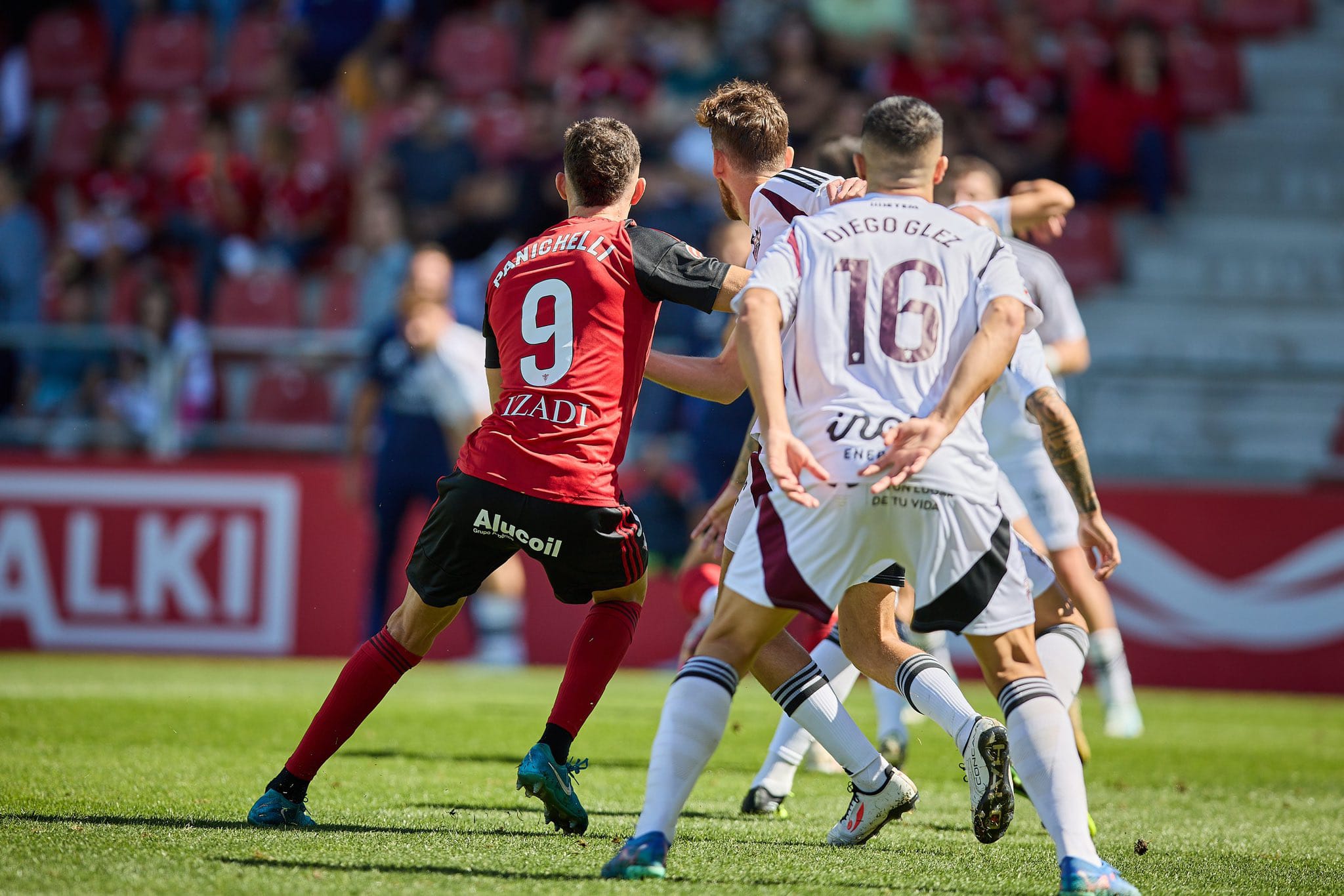 Derrota del Albacete en Anduva ante el Mirandés