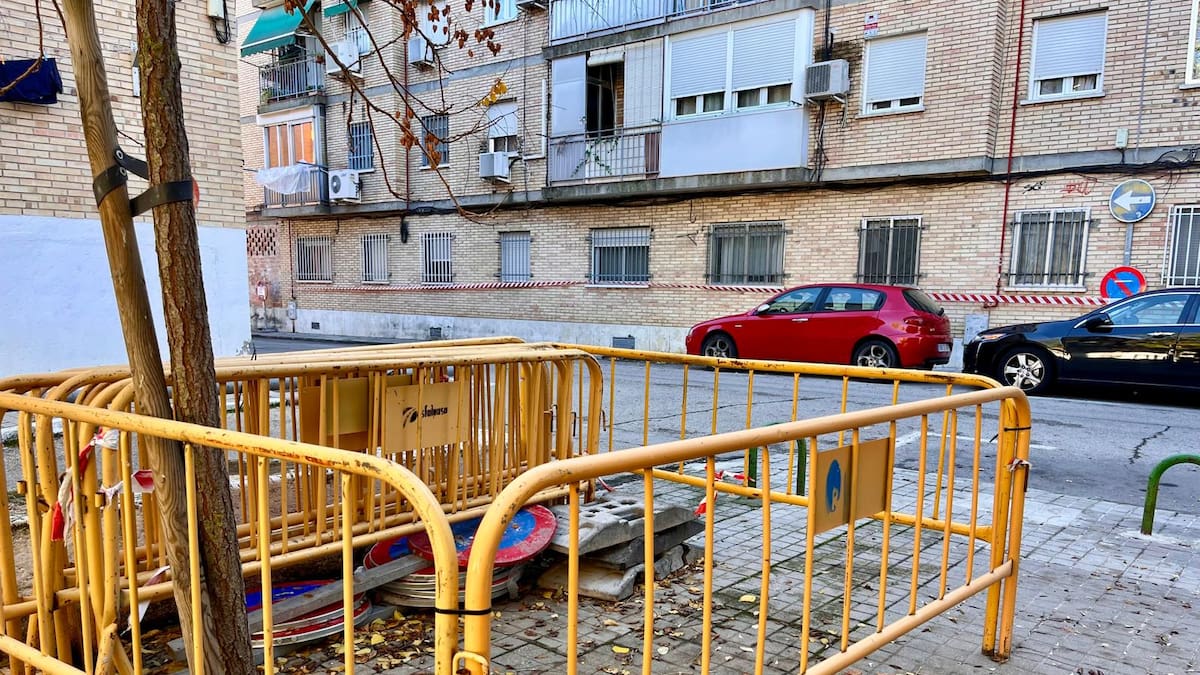 La concejala de Vivienda y Servicios a la Ciudad de PInto, María Jesús Pérez, habla de las obras en once calles céntricas del municipio donde se invertirán más de 600.000 euros.