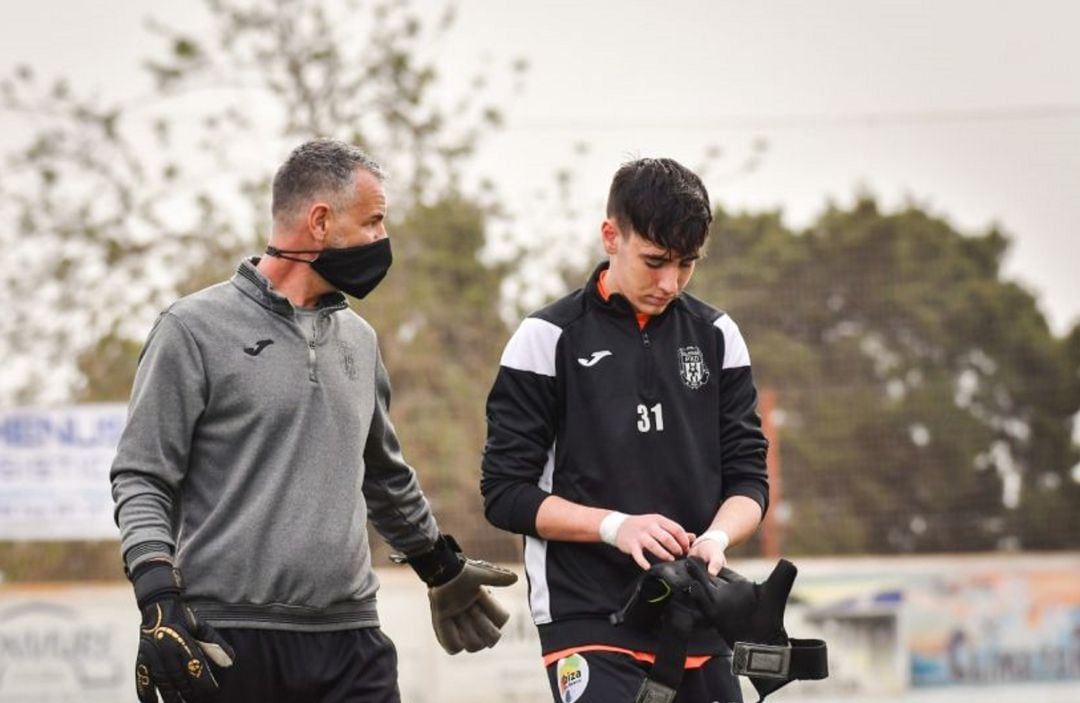 Torrelavid, portero de la Peña Deportiva